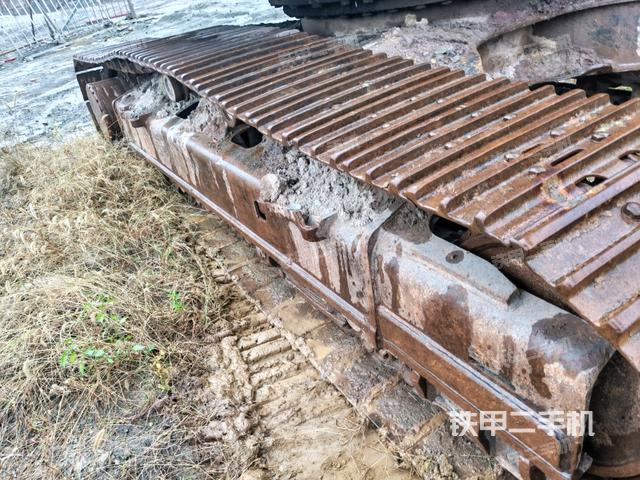 左侧履带整体 （行走机构）