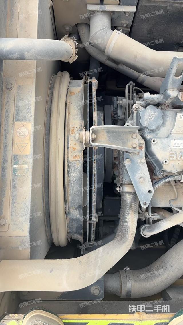 气门室盖螺丝特写（上车部件）