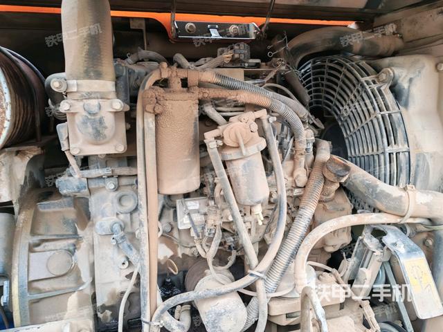 发动机室（上车部件）