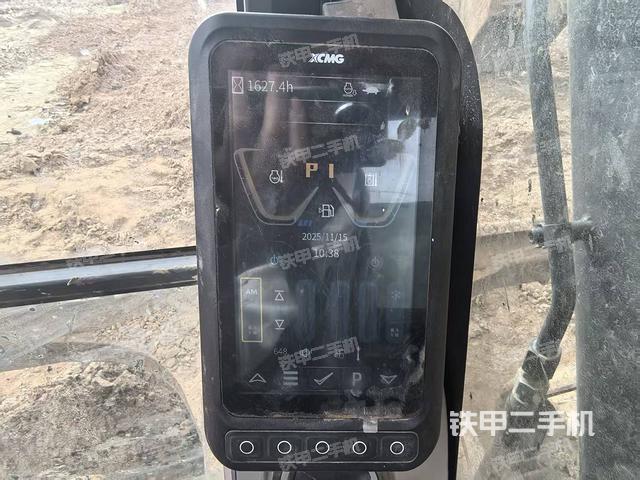 單側(cè)履帶整體（整機(jī)外觀）