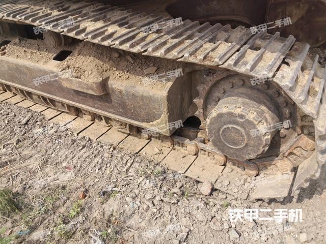 单侧履带整体（整机外观）