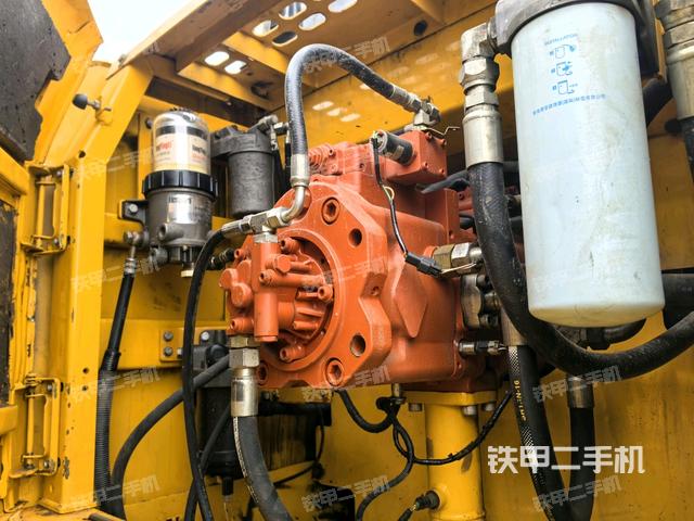 液压泵斜45 左（大件舱室）