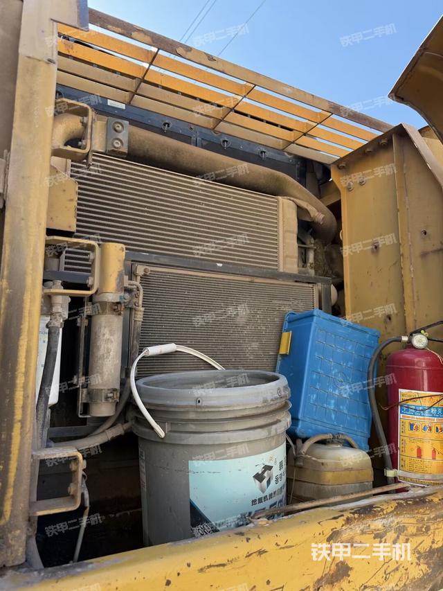 散熱器正面（大件艙室）