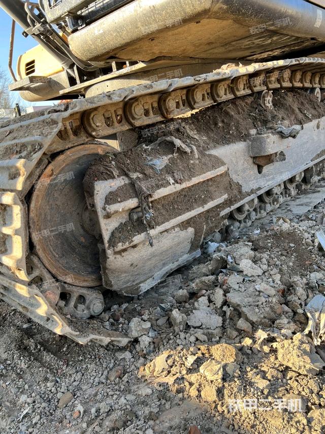 单侧履带整体（整机外观）