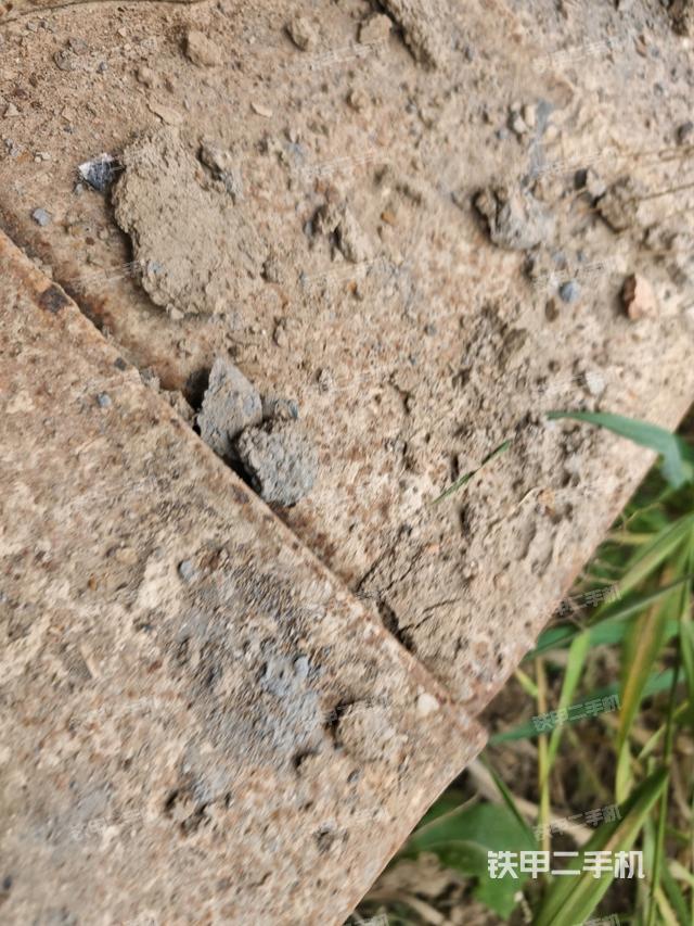 左侧行走马达盖板（行走机构）