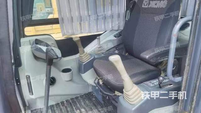 駕駛室整體（整機(jī)外觀）