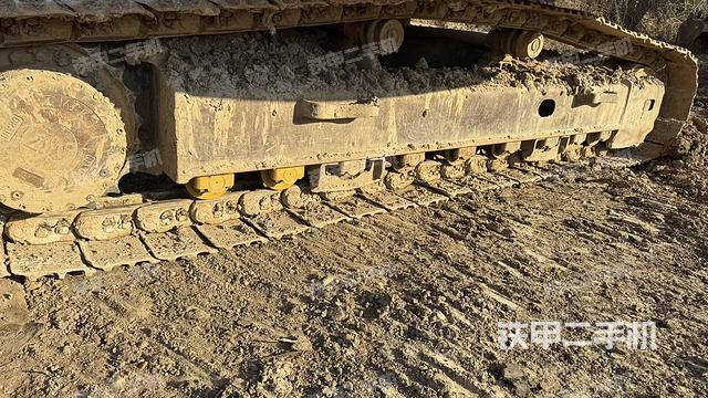 单侧履带整体（整机外观）