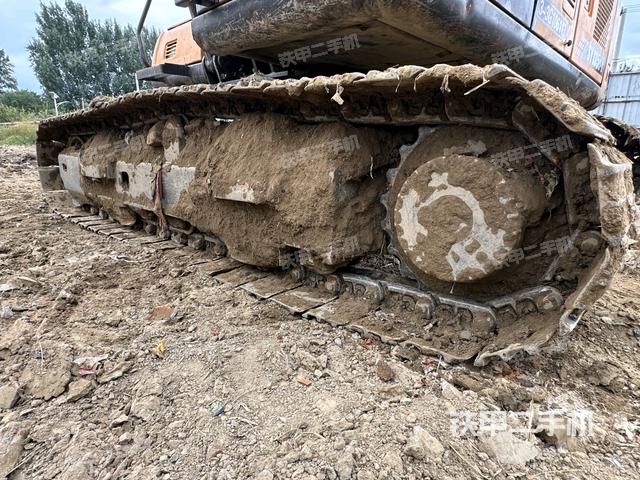 單側(cè)履帶整體（整機(jī)外觀）