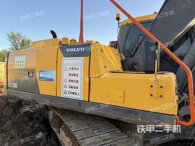 駕駛室頂部（整機(jī)外觀）