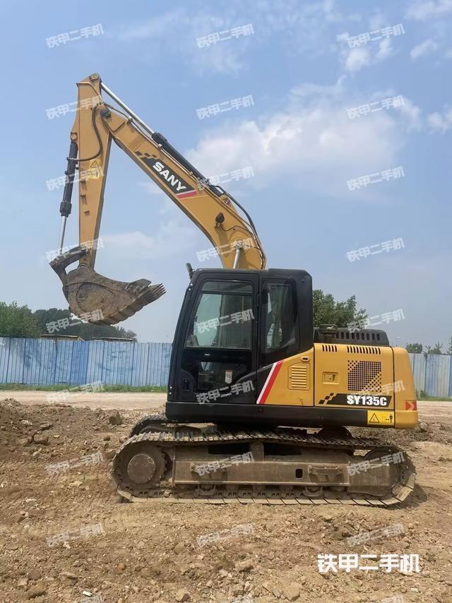 駕駛室頂部（整機(jī)外觀）