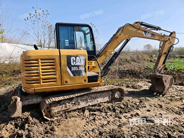 小臂整体右前（工作和回转装置）