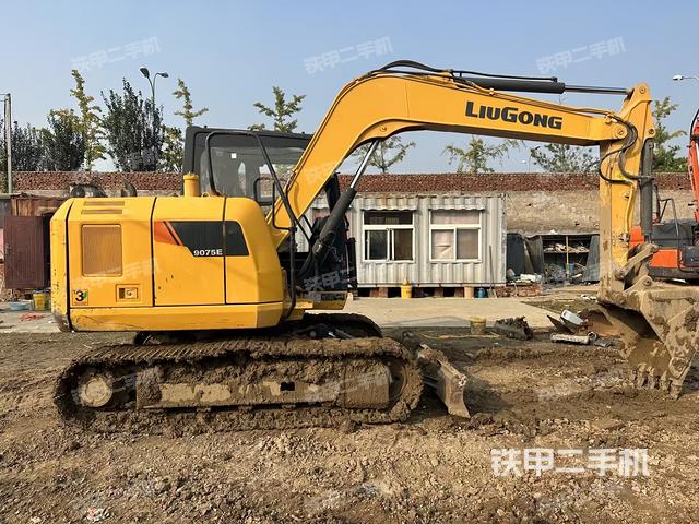 整机右后45°（整机外观）