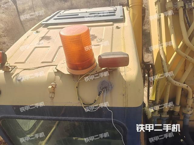 駕駛室頂部（整機(jī)外觀）