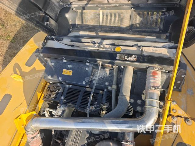 氣門室蓋螺絲特寫（上車部件）