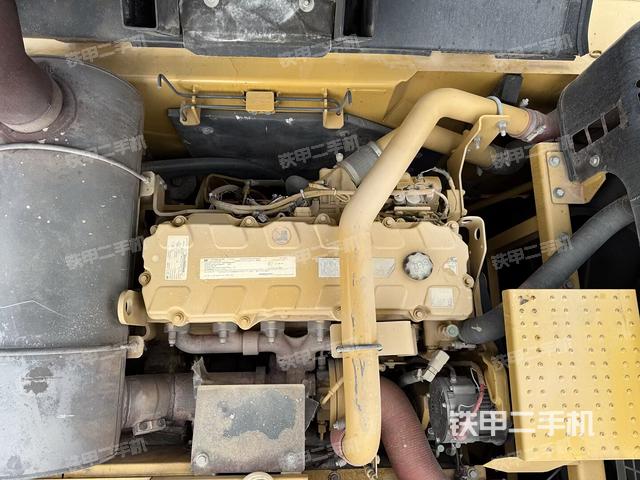 發(fā)動(dòng)機(jī)整體俯視（整機(jī)外觀）