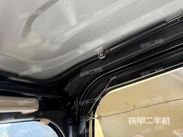 駕駛室整體（整機(jī)外觀）