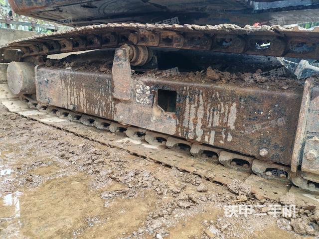 单侧履带整体（整机外观）