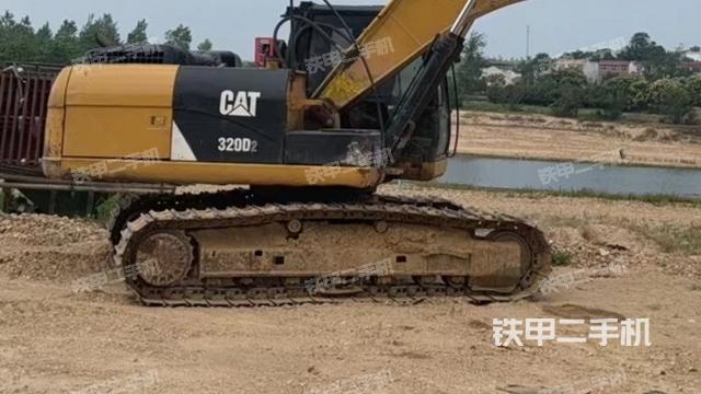 單側(cè)履帶整體（整機外觀）