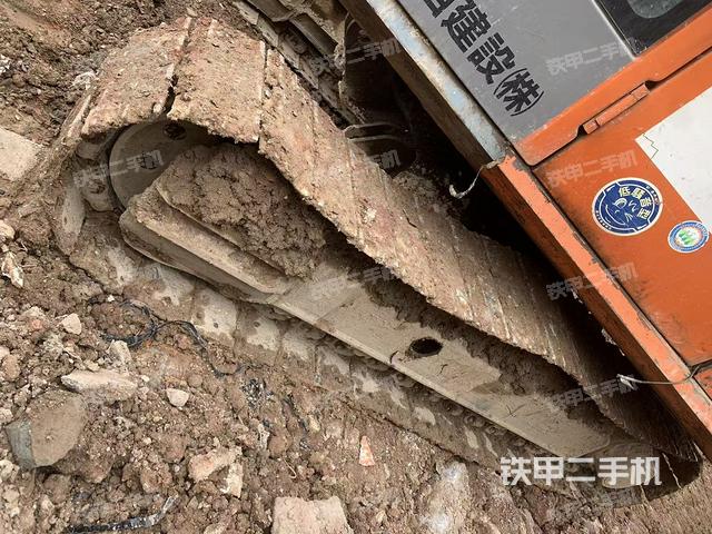 單側(cè)履帶整體（整機(jī)外觀）