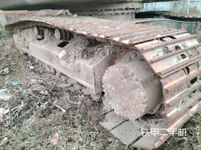 單側履帶整體（整機外觀）