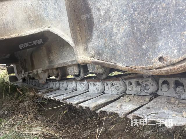 右驱动轮（行走机构）