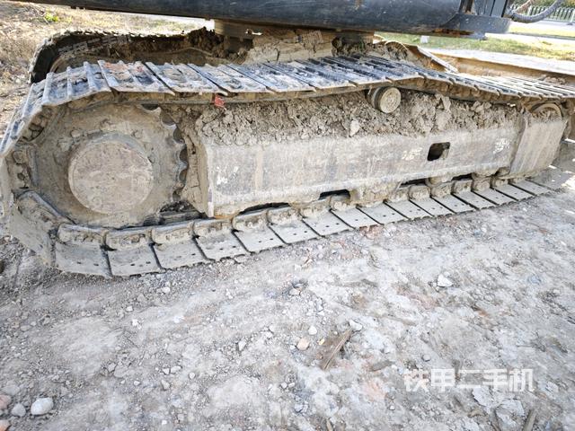 左侧履带整体 （行走机构）