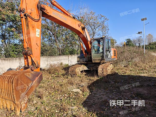 駕駛室整體（整機(jī)外觀）