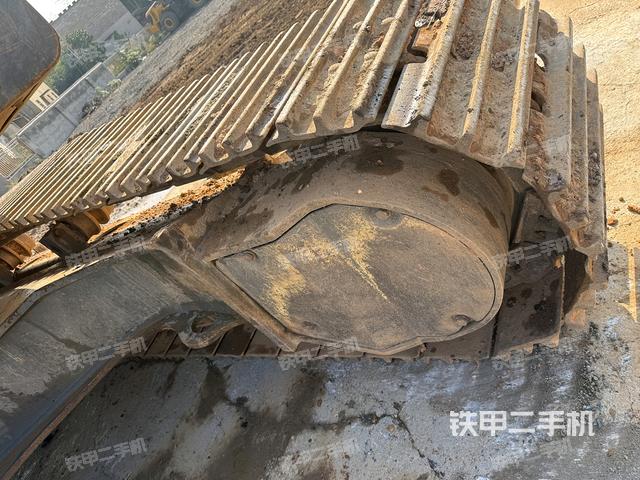 单侧履带整体（整机外观）