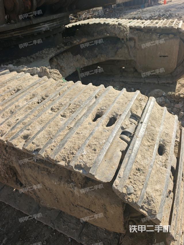 单侧履带整体（整机外观）