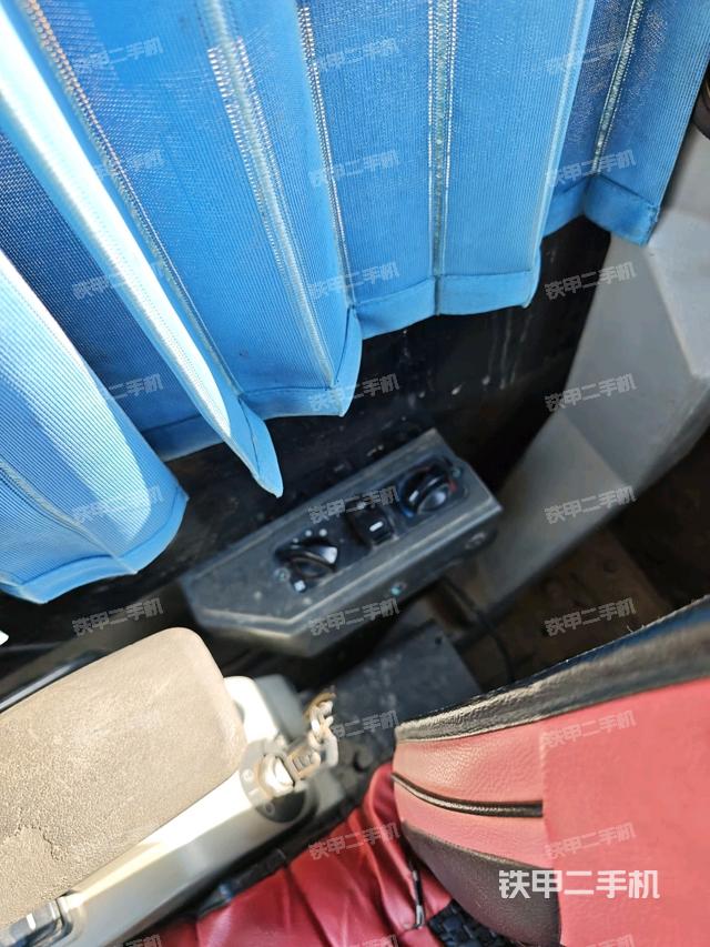 顶棚整体（驾驶室部分）