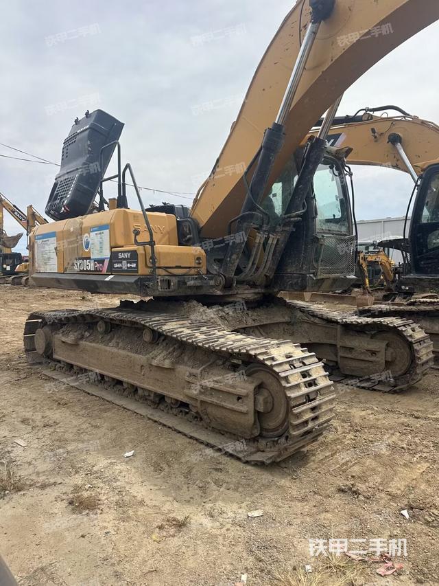 驾驶室整体（整机外观）