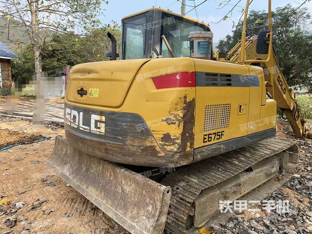 整機右后45°（整機外觀）