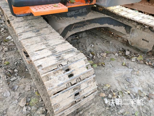 单侧履带整体（整机外观）