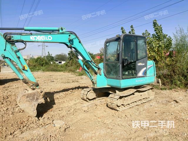 神钢SK60-8挖掘机