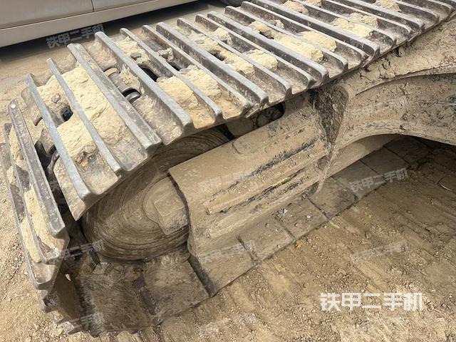 单侧履带整体（整机外观）