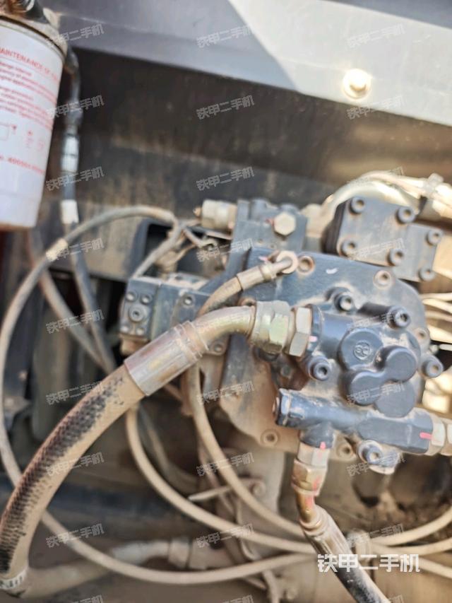 電瓶（大件艙室）