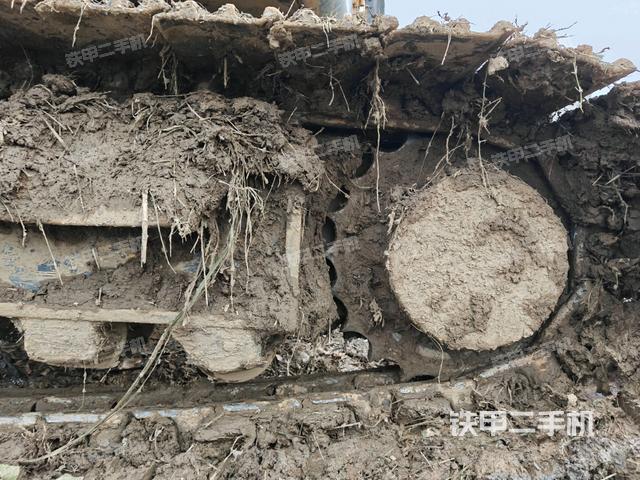 右側(cè)行走馬達蓋板（行走機構(gòu)）