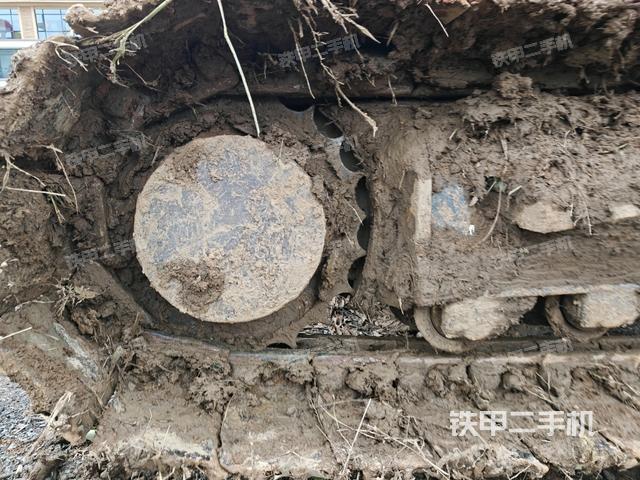 左側(cè)履帶整體?（行走機構(gòu)）