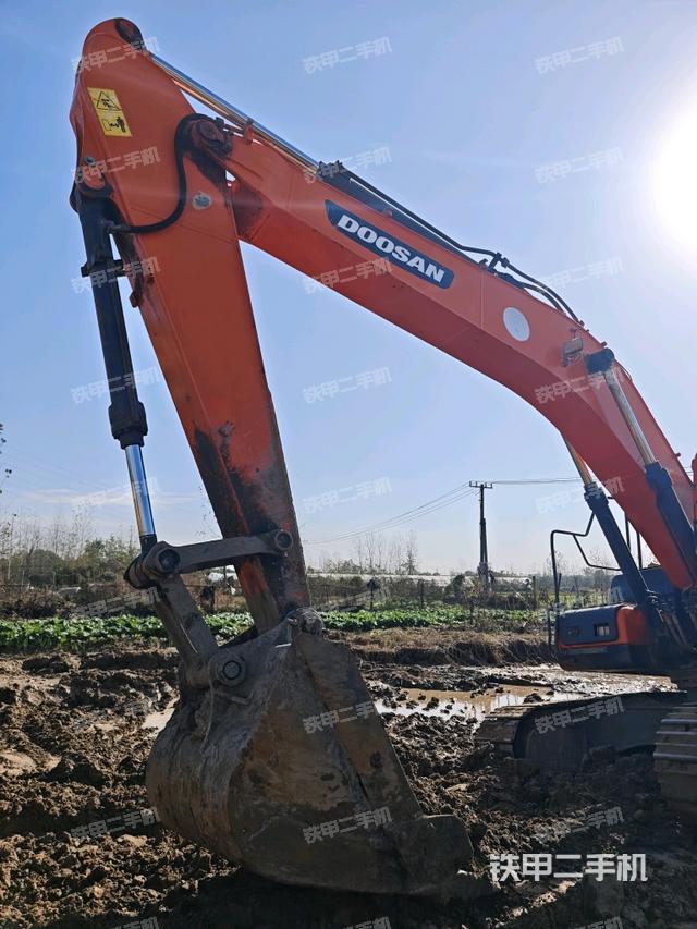 大臂整體?右側(cè)（工作和回轉(zhuǎn)裝置）