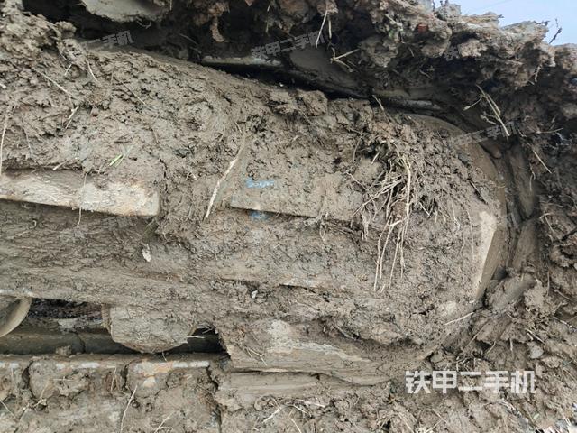 右側(cè)履帶整體（行走機構(gòu)）