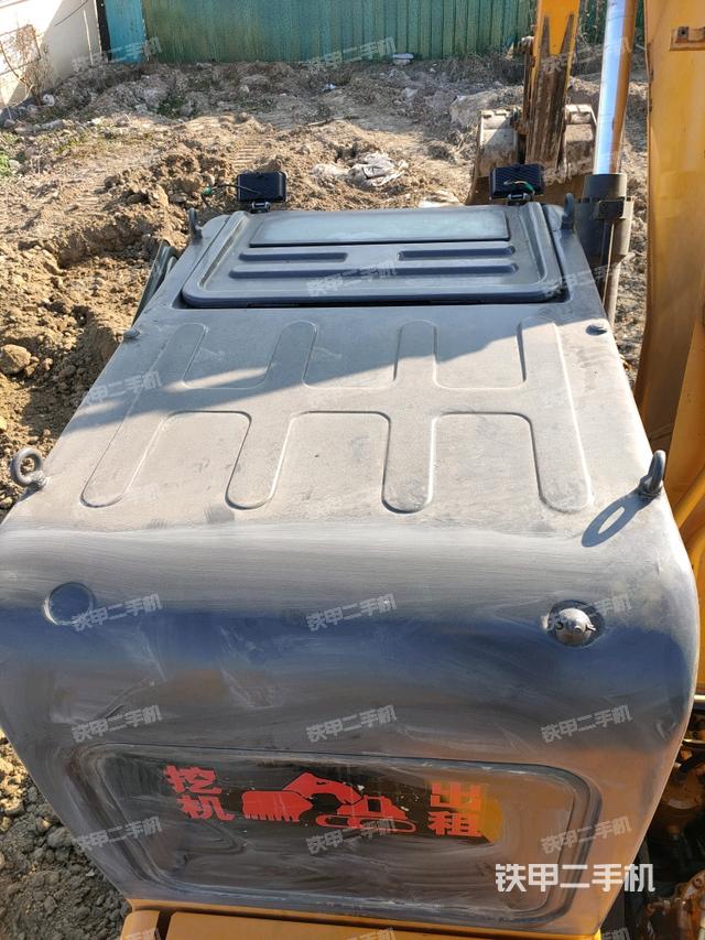 駕駛室頂部（整機(jī)外觀）