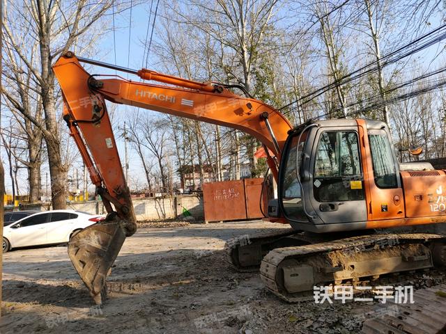 日立ZX120挖掘机