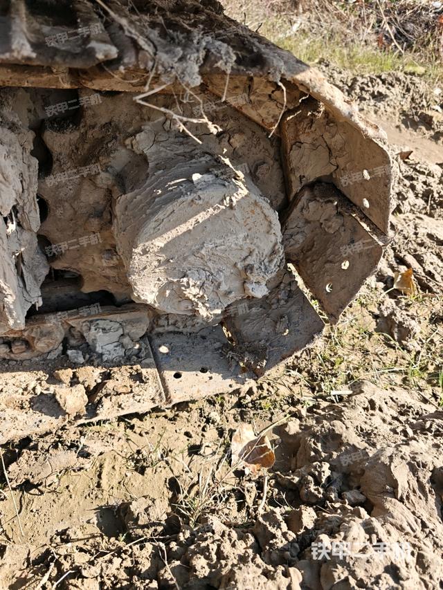 左侧行走马达盖板（行走机构）