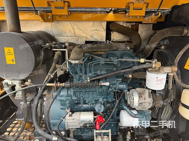 发动机整体俯视（整机外观）