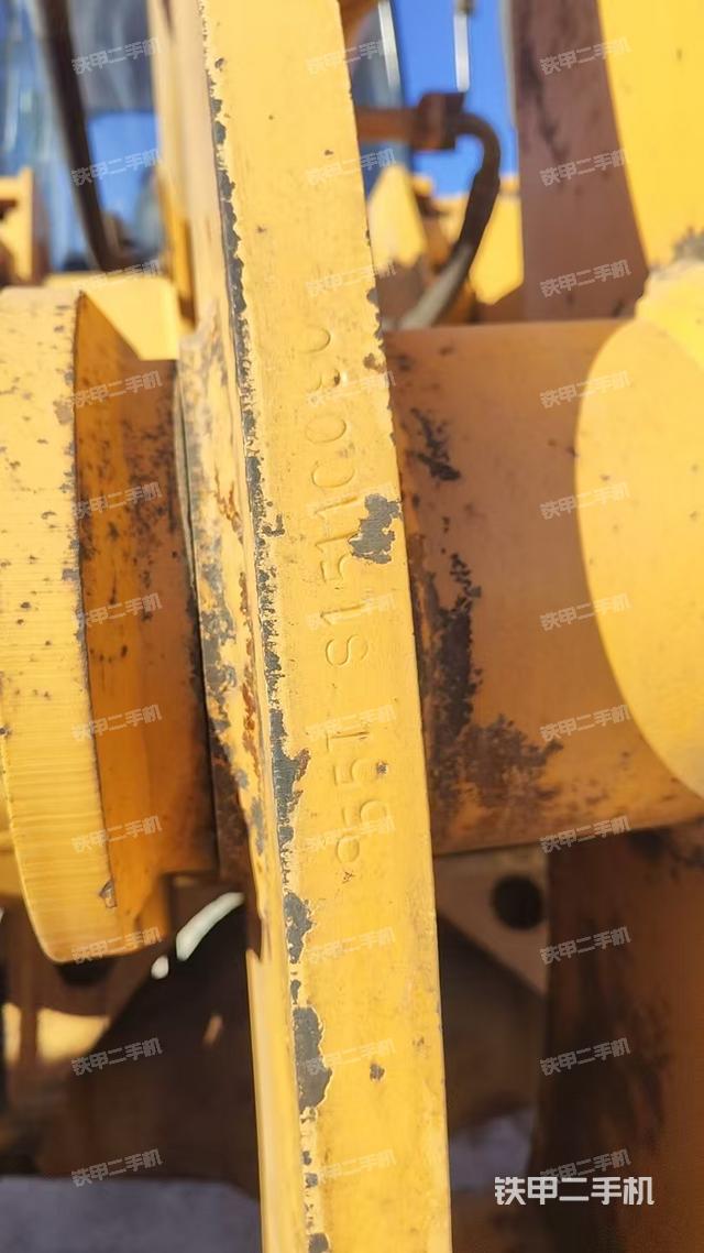 工作裝置整體（整機(jī)外觀及大件）