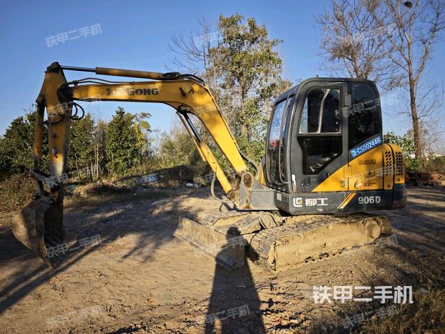 柳工CLG906D挖掘机