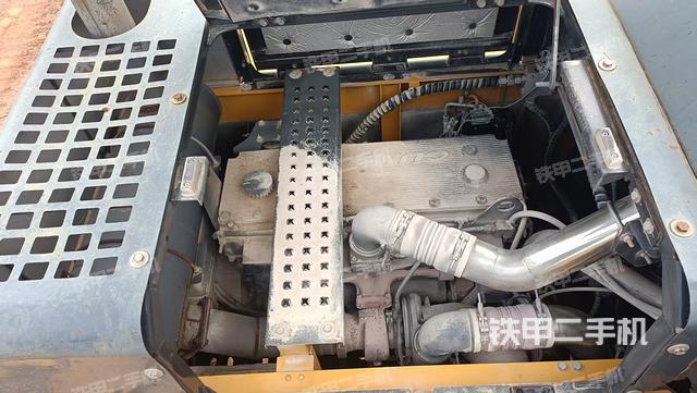 發(fā)動(dòng)機(jī)整體俯視（整機(jī)外觀）