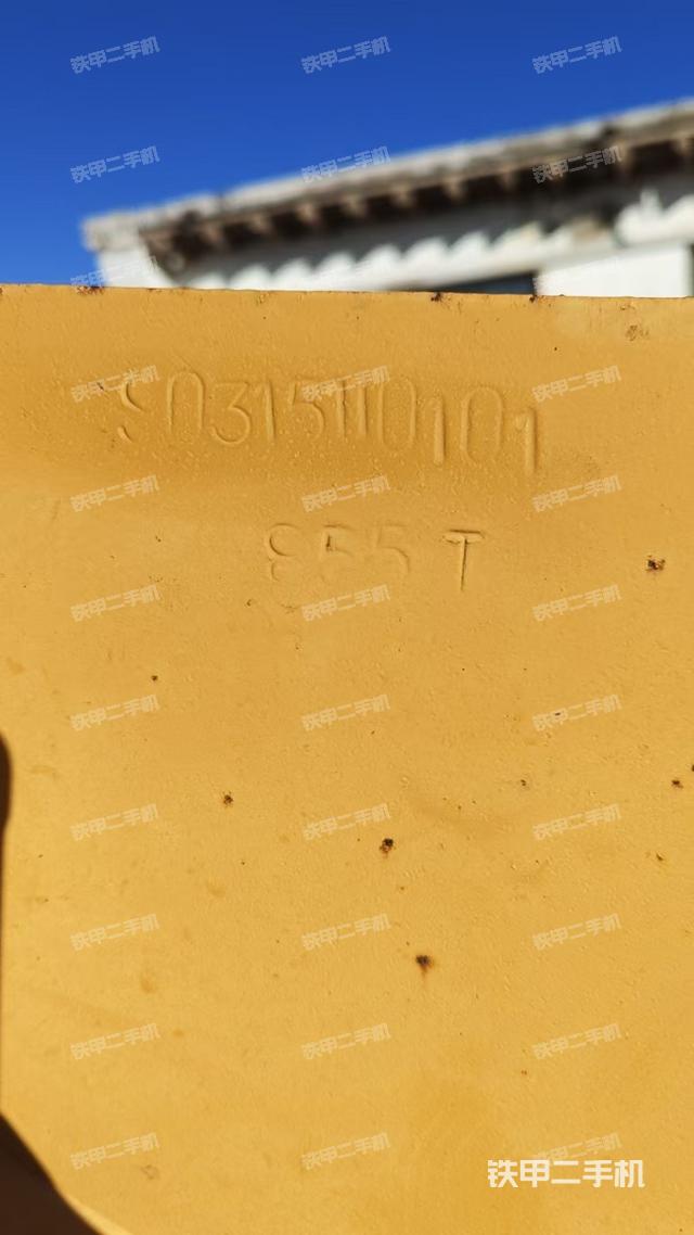 駕駛室操作臺(tái)（整機(jī)外觀及大件）