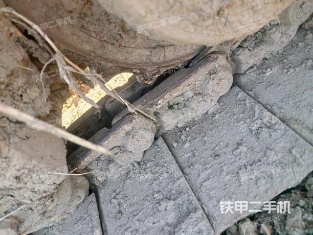 左驱动轮（行走机构）