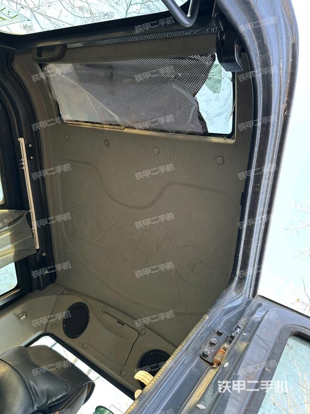 顶棚整体（驾驶室部分）